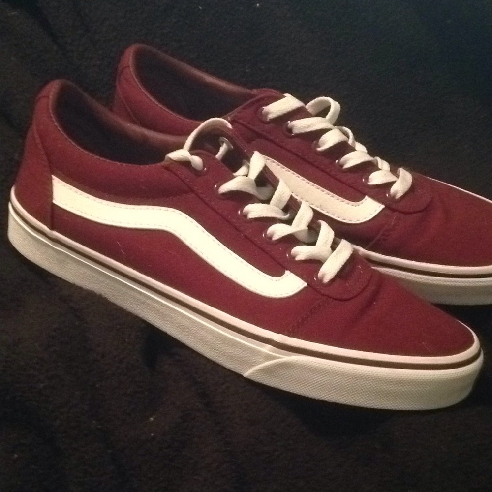 Maroon vans like new